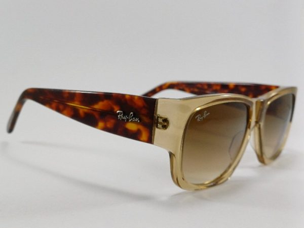 عینک آفتابی ری بن rayban
nomad1284مدل 
high quality