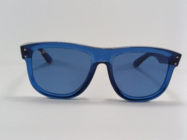 عینک آفتابی ری بن بوی فرند ریورس
مدلrayban boyfriend reverse
عدسی معکوس