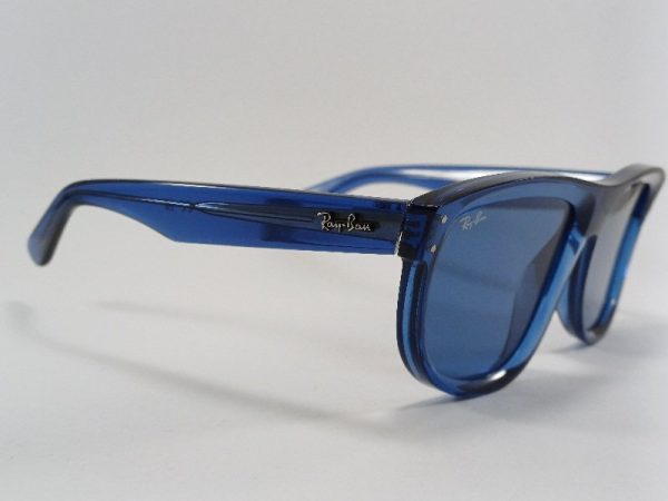 عینک آفتابی ری بن بوی فرند ریورس
مدلrayban boyfriend reverse
عدسی معکوس
