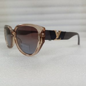 عینک آفتابی پلاریزه زنانه لویی ویتتون
 رنگ عسلی
LV new collection